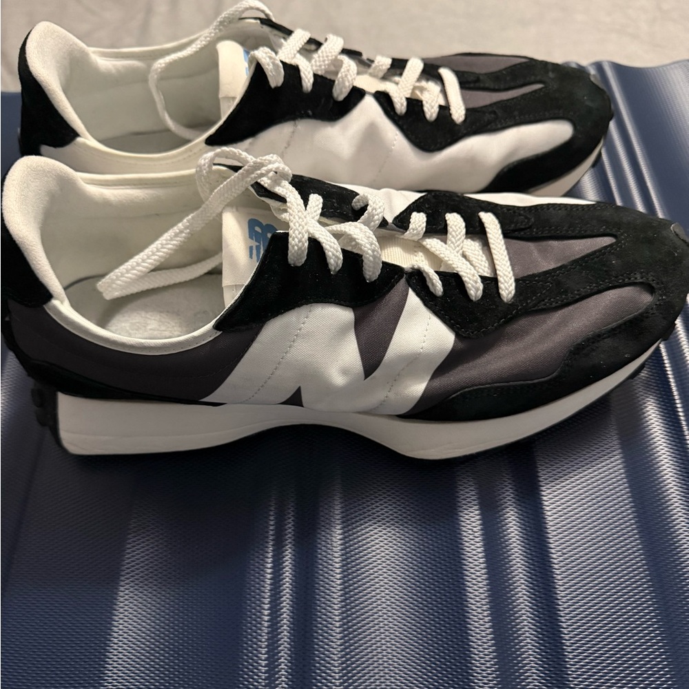 Men's Black and White Sneakers